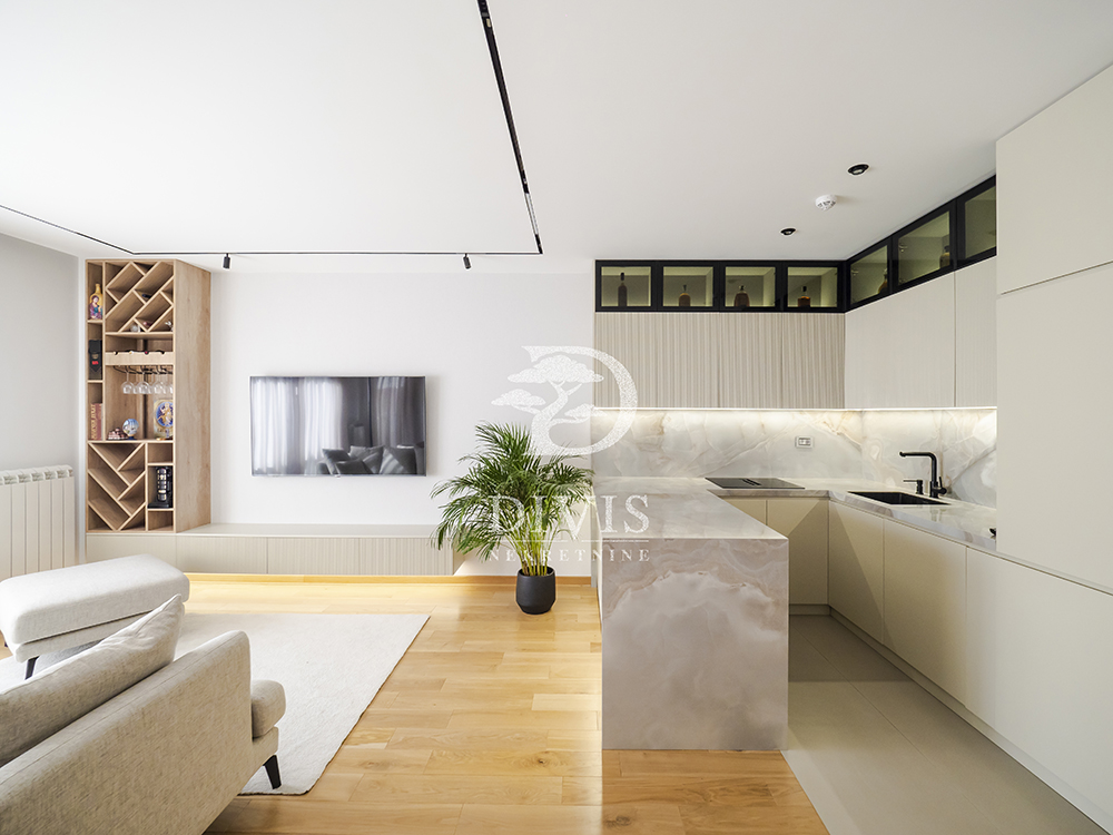 Slika 3 - Šumatovačka, Četvorosoban stan na prodaju, 86m2, 385.000€